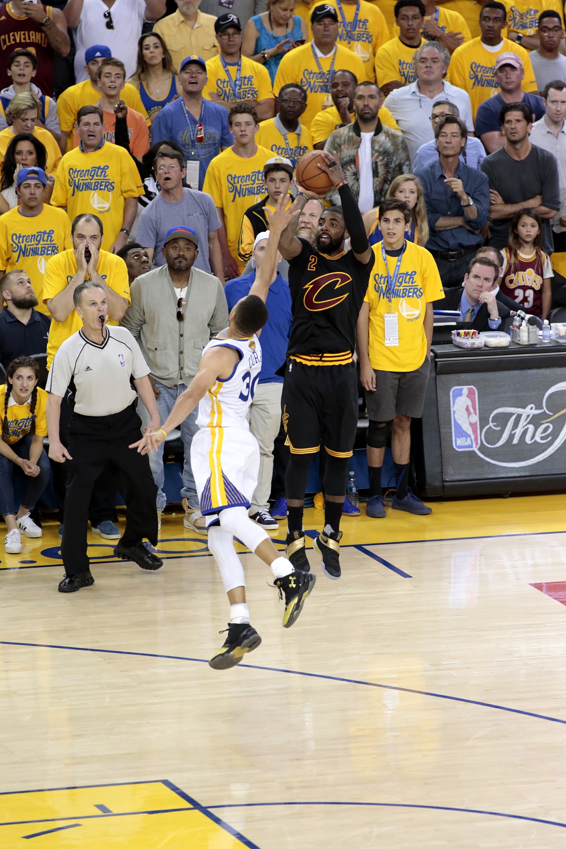 jiuyou.com-亨森：2016年总决赛G7我是现场看的 骑士赢了勇士让我震惊